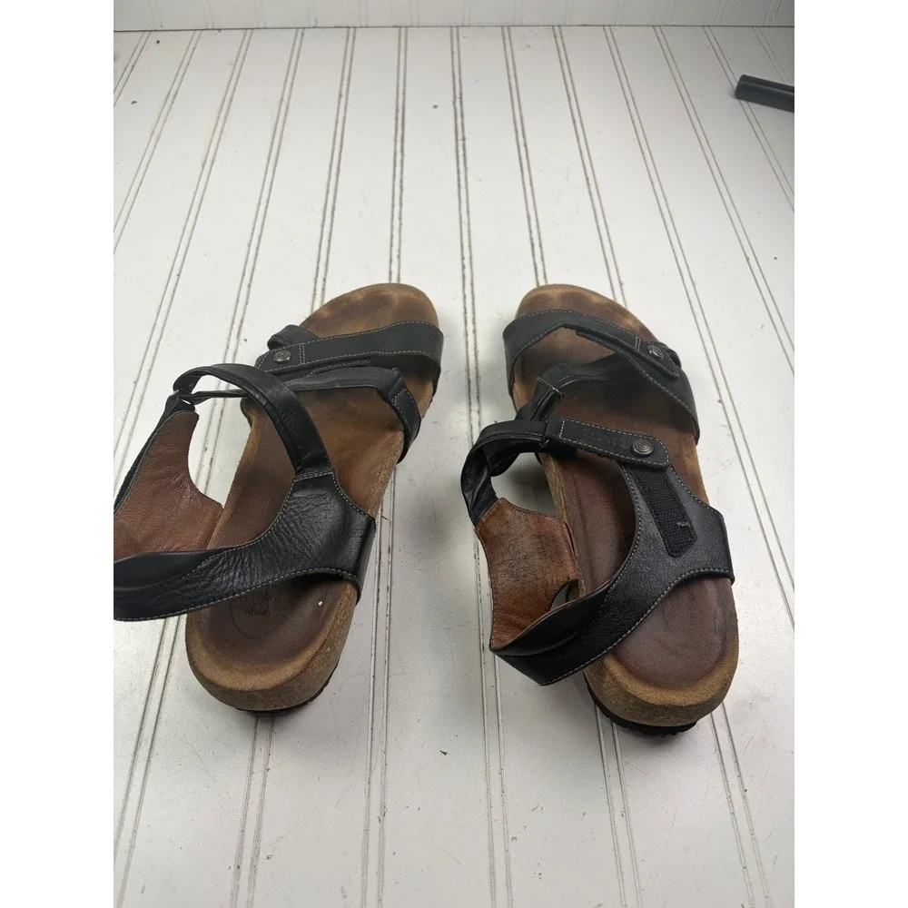 Taos Trulie Black Leather Strappy Comfort Wedge Universe Sandals Womens 10-10.5